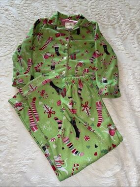 Nick & Nora Vtg Girls' Green Holiday Print Pajama Set